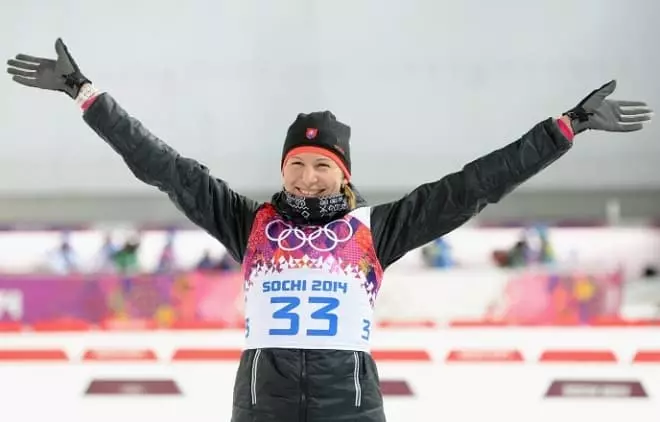 Anastasia Kuzmina lori OI ni Sochi