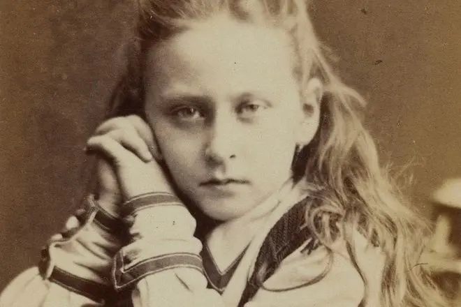 Alice, prihodnja cesarica Alexander Fedorovna