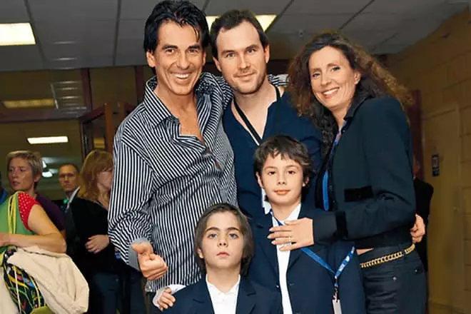 Didier maruan avec sa femme Rome et trois fils