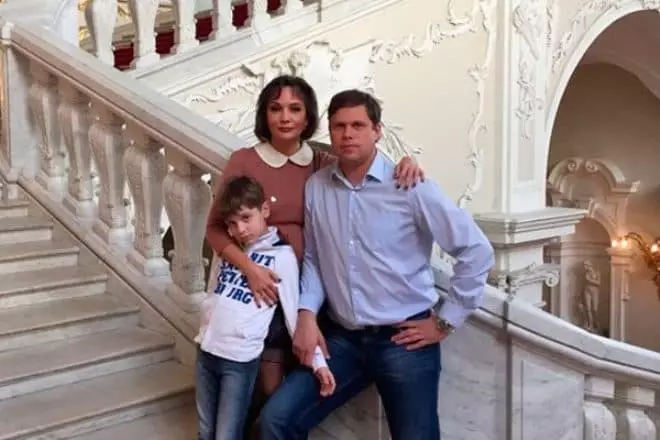 vladislav adimov和tatyana bulanov和儿子