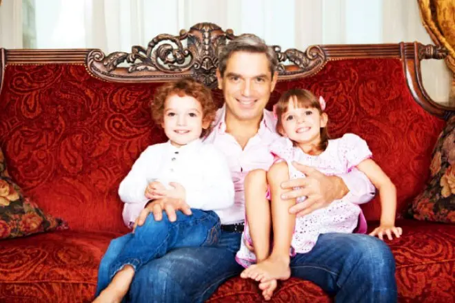 Andrei AndreEv met kinders