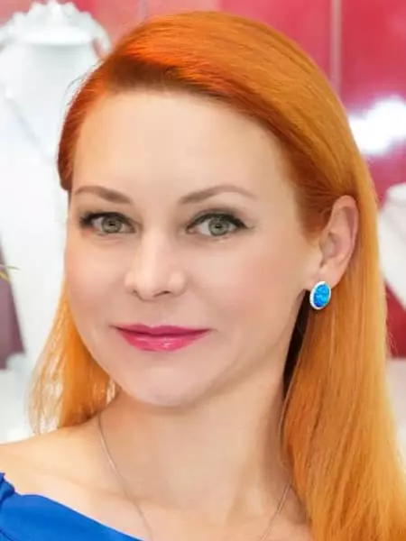Marina Anisin - Biografi, Personligt liv, Foto, Nyheter, Nikita Dzhigurda, fru, Gwendal Peizer 2021