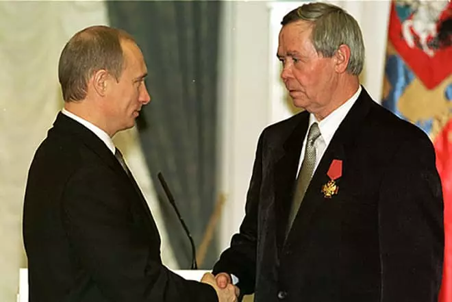 Valentin Rasputin and Vladimir Putin