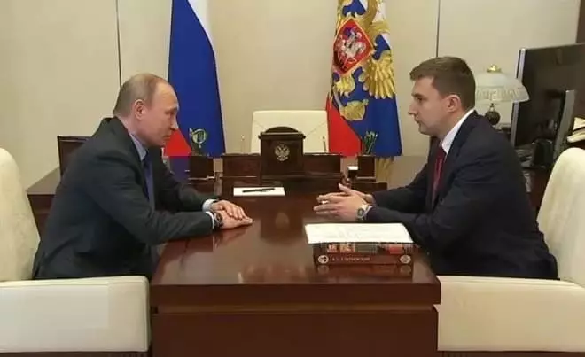 Vladimir Putin na Sergey Karyakin.