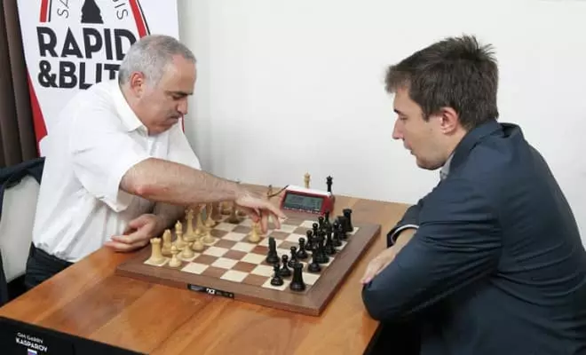 Harry Kasparov sy Sergey Karjakin