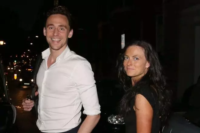 Tom Hiddleston og Lara Pulver