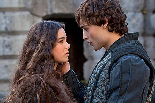 Douglas Booth and Haley Steinfield as Romeo and Juliet
