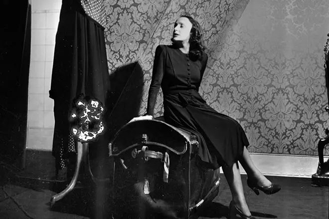 Elegant Edith Piaf.