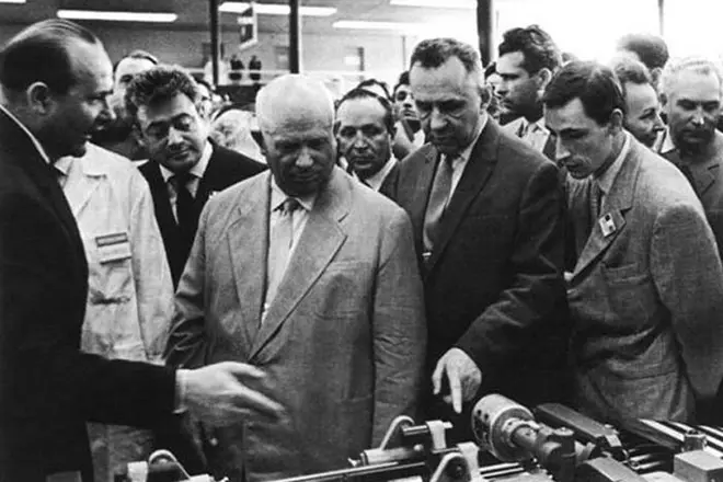 Alexey Kosygin e Nikita Khrushchev