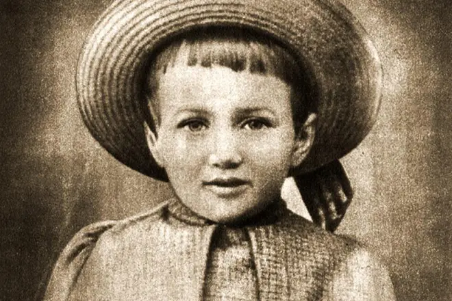 Anna Akhmatova v dětství