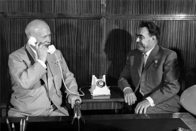 Nikita Khrushchev e Leonid Brezhnev, 1962