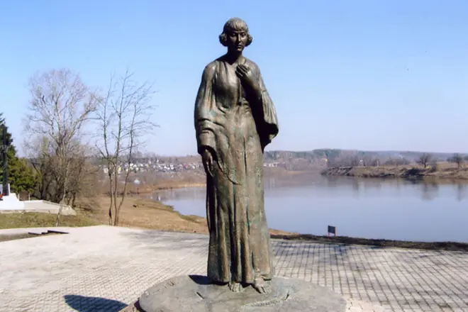 Marina tsvetaeva monumento.