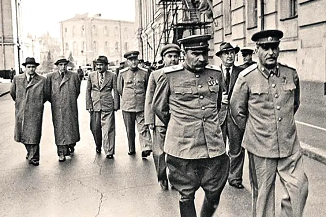 Semyon Buddan at Joseph Stalin