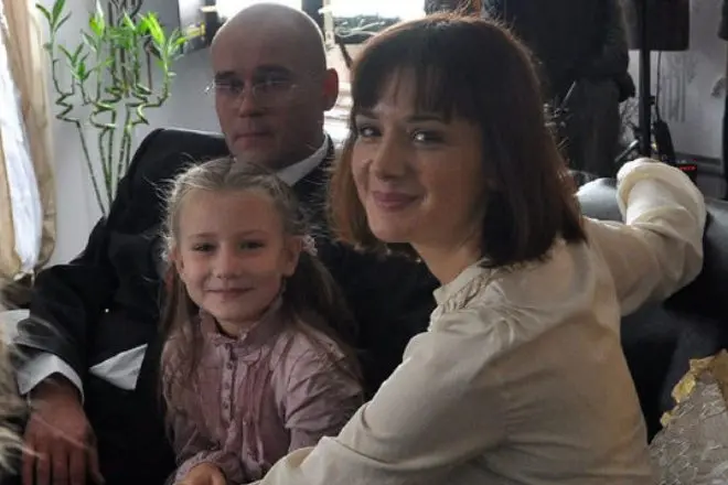 Sophia Hilkova, Maxim Averin en Daniela Stanovich yn 'e film