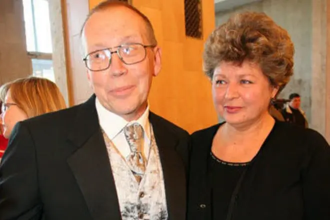 Յուրի Վյազեմսկին իր կնոջ հետ