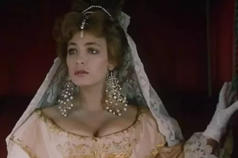 Natalia Lapina王后（電影“Don Cesar de Bazan”）