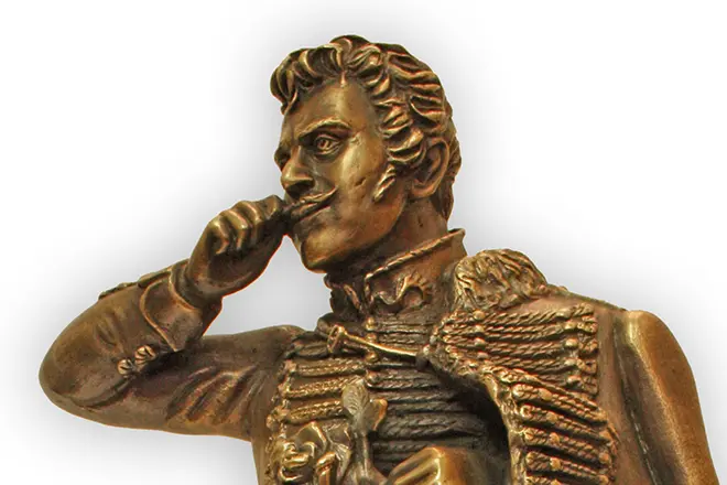 Figurine ng Lieutenant Rzhevsky.