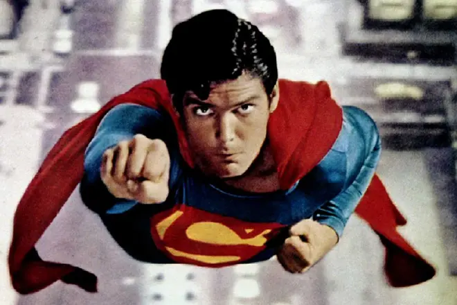 Christopher Riv como Superman