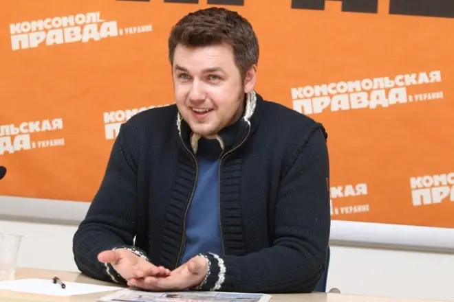 Dmitry Karpachev.