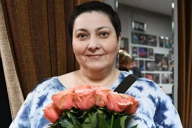 Lara Katzowa.
