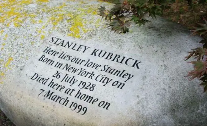 Tomb Stanley Kubrick.