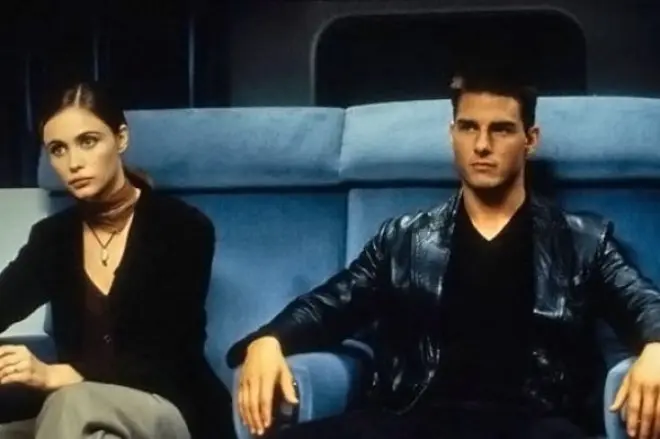 Emmanuel Bear and Tom Cruise yn 'e film "Mission ûnmooglik"