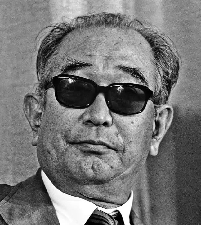 Akira Kurosava - Biografio, Foto, Persona Vivo, Filmografio, Morto
