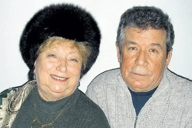 Valery Ryzhakov con esposa Valentina