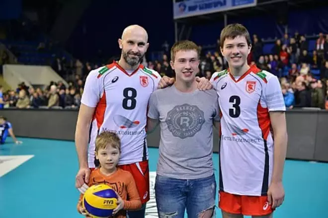 Sergey Tetyukhin과 아들들과 함께