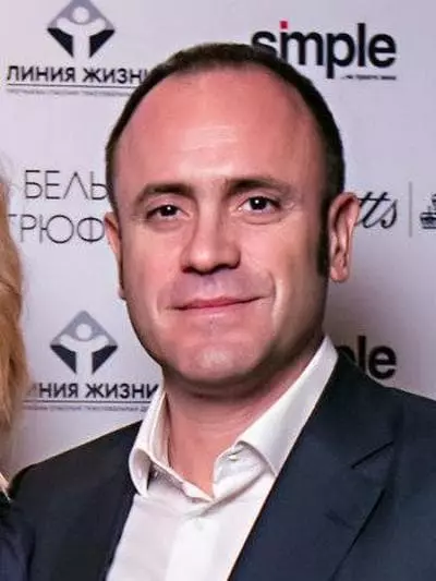 Alexey Kravtsov - سيرة، الحياة الشخصية، صور، أخبار، اتحاد التزلج، رجل أعمال، زوج يوليا Bordovsky 2021