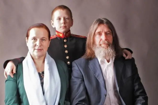 Fedor konyukhov su savo žmona ir sūnumi