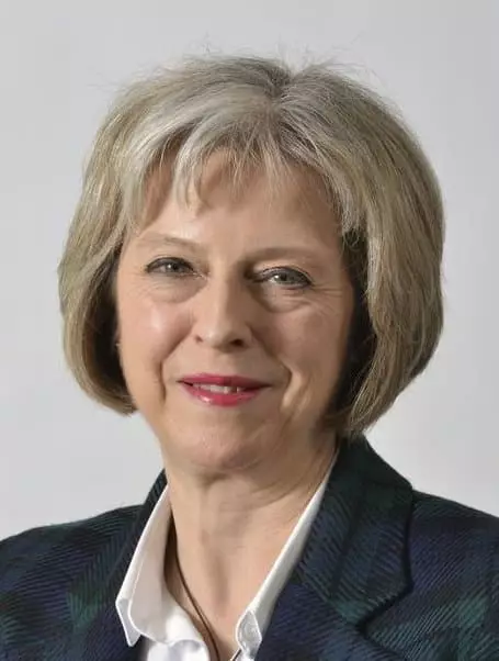Teresa Mee - Biografie, Fotoen, Personal Liewen vum Premier Minister vu Groussbritannien, News 2021