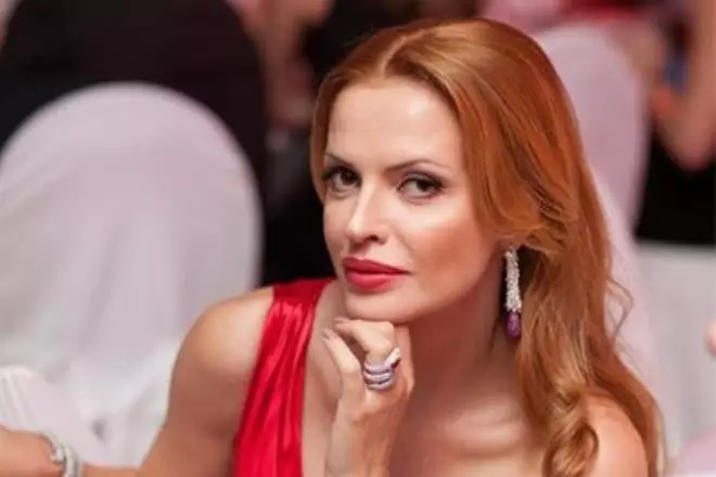 Modelo de moda y actriz Olga Rodionova