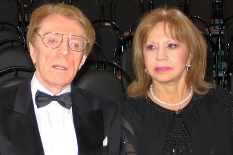 Oleg Strizhenov dhe gruaja e tij Lionella Pyryreva