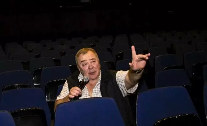 Sergey Prokhanov dans le théâtre
