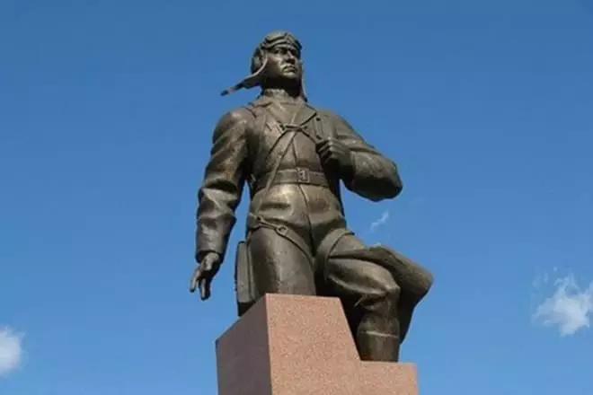 阿列克謝Maresiev的紀念碑
