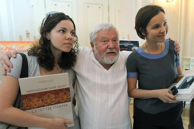 Tatyana Drubich və Sergey Solovyov qızı ilə birlikdə