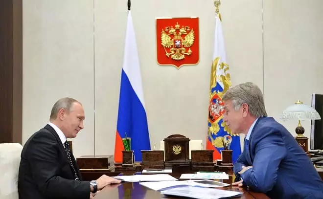 Vladimir Putin agus Leonid Mikhelson