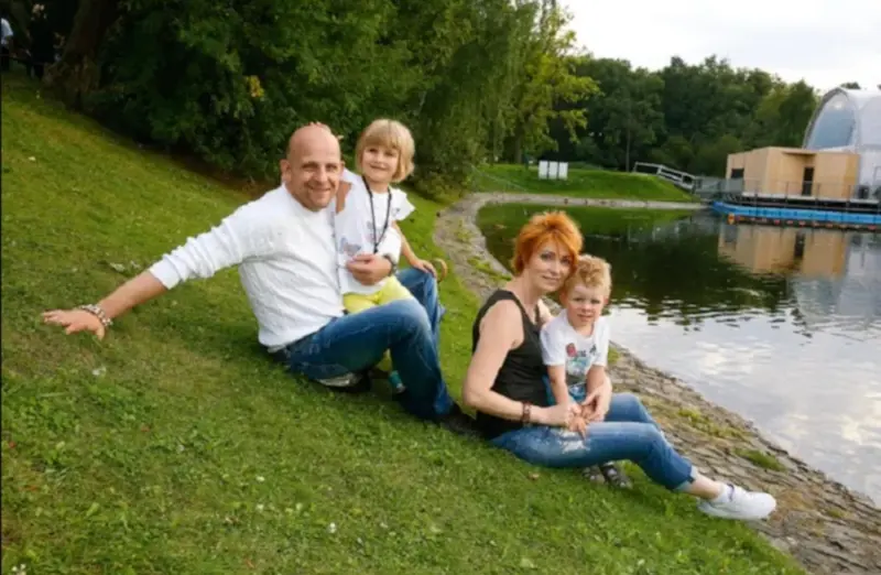 Fedor Lavrov og hans kone og barn