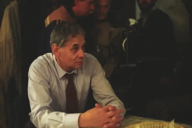 Vladimir Naumov在电影“选择”的射击区
