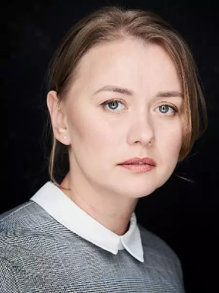 Marina Denisova - Foto, Biografie, persönliches Leben, Nachrichten, Filme 2021