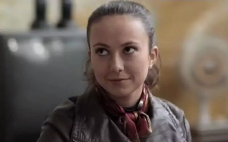 Поліна Пахомова (кадр із серіалу «Випереджаючи постріл)