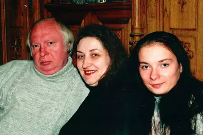 Valery Ozodzinsky met de tweede familie