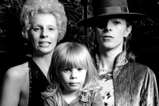 David Bowie ir žmona Angela Barnett ir sūnaus zona