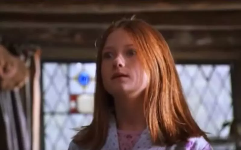 Ginny Weasley نىڭ رولىدا بوننىي ۋايتلېي («خاررىي پوتتېر ۋە مەخپىي ئۆي».
