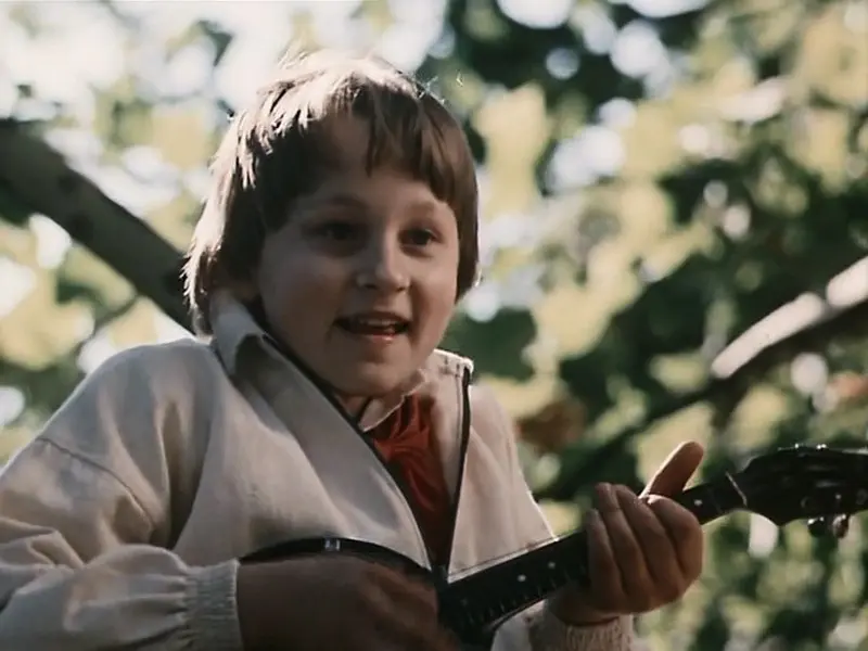 Костянтин Гаврилов в дитинстві (кадр з фільму «Пригоди Петрова і Васєчкіна»)