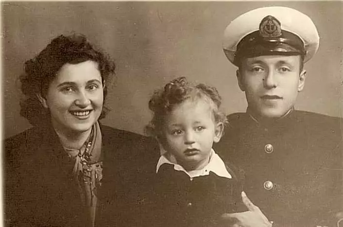 Anatoly Wasserman na infância e seus pais