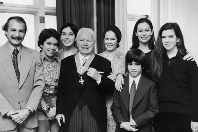 Charlie Chaplin s rodinou
