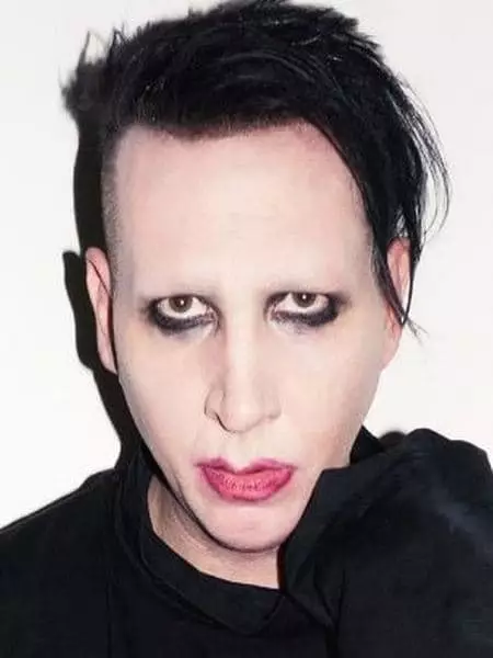 Marilyn Manson - Βιογραφία, προσωπική ζωή, φωτογραφία, νέα, τραγούδια, γλυκά όνειρα, κανένα πλέγμα 2021