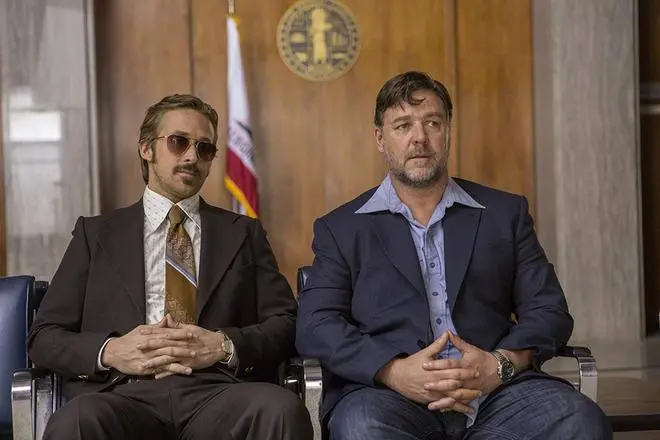 Russell Crowe和Ryan Gosling（來自電影“好人”的框架）